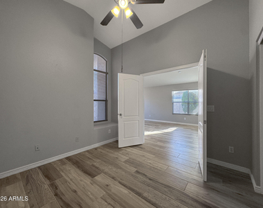6491 W Wahalla Lane - Photo Thumbnail 7