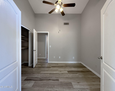 6491 W Wahalla Lane - Photo Thumbnail 6