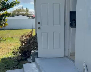 10480 Sw 181st Terrace - Photo Thumbnail 3