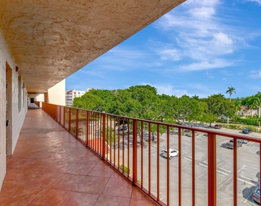 14623 Bonaire Boulevard - Photo Thumbnail 26