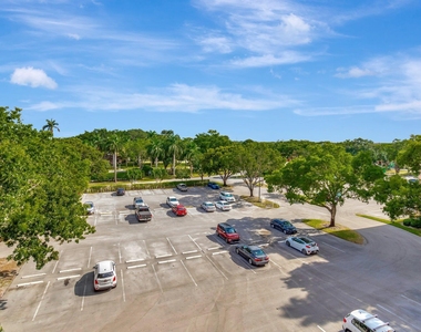 14623 Bonaire Boulevard - Photo Thumbnail 27