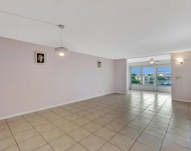 14623 Bonaire Boulevard - Photo Thumbnail 32