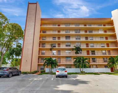 14623 Bonaire Boulevard - Photo Thumbnail 22