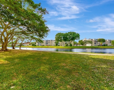 14623 Bonaire Boulevard - Photo Thumbnail 47