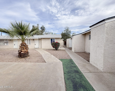 308 E Vogel Avenue - Photo Thumbnail 4