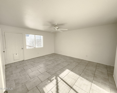308 E Vogel Avenue - Photo Thumbnail 14