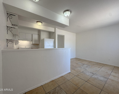 1708 W Yuma Street - Photo Thumbnail 2