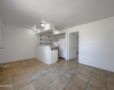 1708 W Yuma Street - Photo Thumbnail 3