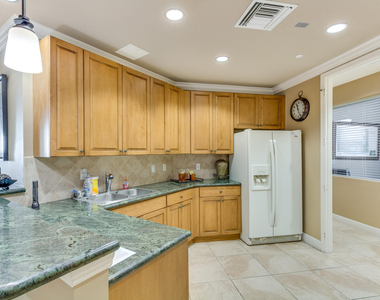 1660 Renaissance Commons Boulevard - Photo Thumbnail 33