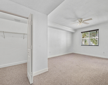 1660 Renaissance Commons Boulevard - Photo Thumbnail 14