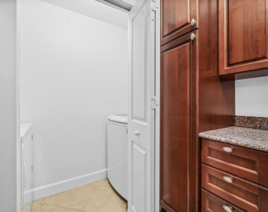 1660 Renaissance Commons Boulevard - Photo Thumbnail 13