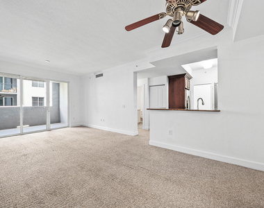 1660 Renaissance Commons Boulevard - Photo Thumbnail 5