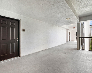 1660 Renaissance Commons Boulevard - Photo Thumbnail 27