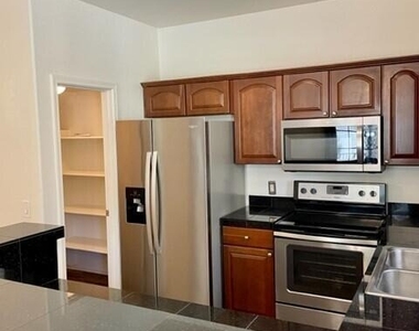 2401 E Rio Salado Parkway - Photo Thumbnail 1
