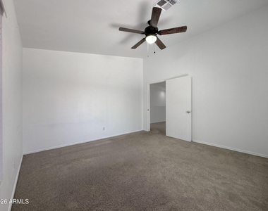 11595 W Holly Street - Photo Thumbnail 18