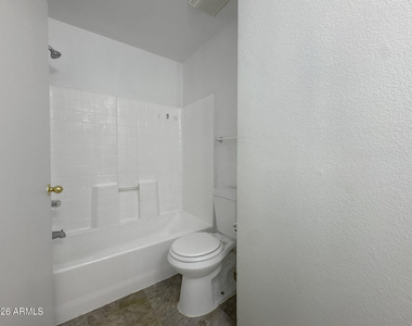11595 W Holly Street - Photo Thumbnail 22