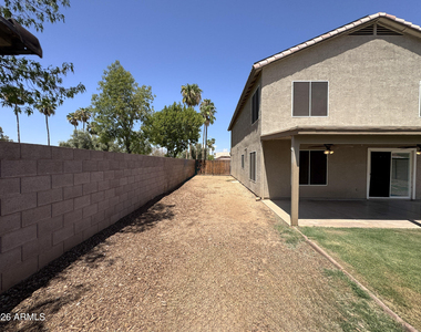 11595 W Holly Street - Photo Thumbnail 36