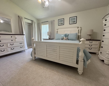 4214 Se Home Way - Photo Thumbnail 6