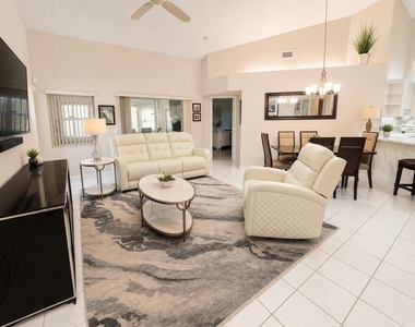 4214 Se Home Way - Photo Thumbnail 5