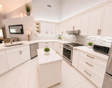 4214 Se Home Way - Photo Thumbnail 9