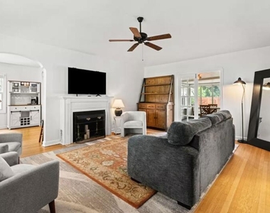 219 31st Street - Photo Thumbnail 1