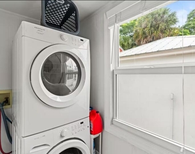 219 31st Street - Photo Thumbnail 17