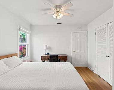 219 31st Street - Photo Thumbnail 12