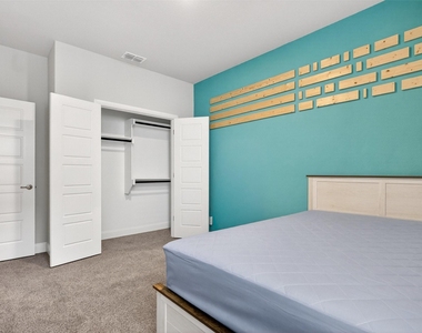2504 Wren Lane - Photo Thumbnail 26