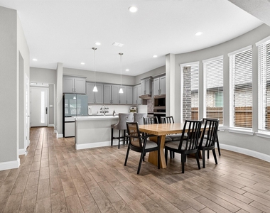 2504 Wren Lane - Photo Thumbnail 10