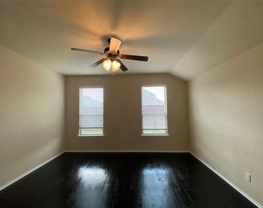 791 Stefhanie Drive - Photo Thumbnail 6