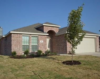 791 Stefhanie Drive - Photo Thumbnail 3