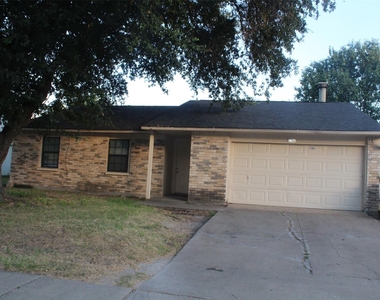 5706 Briarcrest Drive - Photo Thumbnail 2