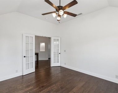 500 Cottage Place - Photo Thumbnail 25
