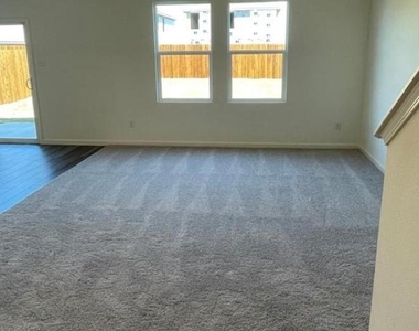 1903 Marquette Drive - Photo Thumbnail 6