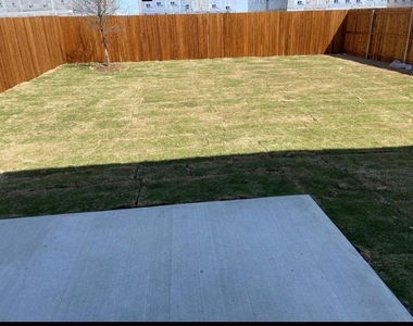 1903 Marquette Drive - Photo Thumbnail 13