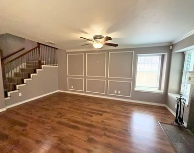 12614 Oceanside Drive - Photo Thumbnail 6
