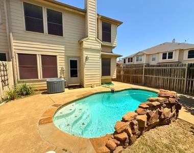 12614 Oceanside Drive - Photo Thumbnail 1