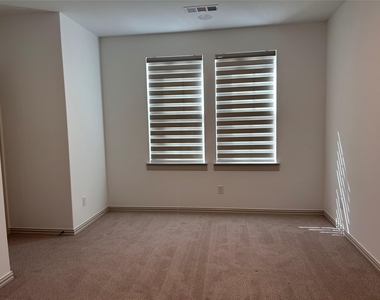 2712 Rolling Meadow Road - Photo Thumbnail 22