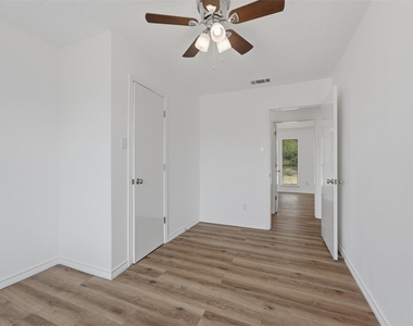 124 Prairie Creek Road - Photo Thumbnail 9