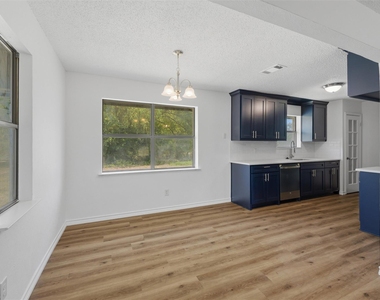 124 Prairie Creek Road - Photo Thumbnail 5