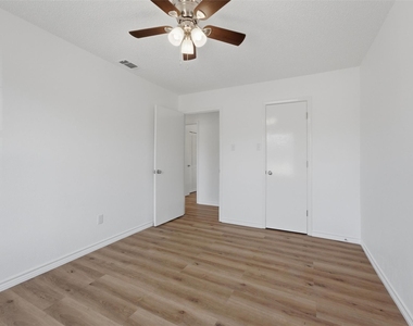 124 Prairie Creek Road - Photo Thumbnail 11
