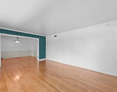 5007 Rockport Drive - Photo Thumbnail 2