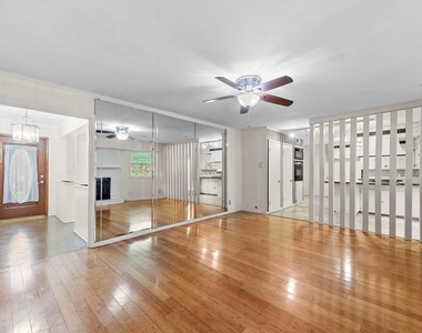 5007 Rockport Drive - Photo Thumbnail 10