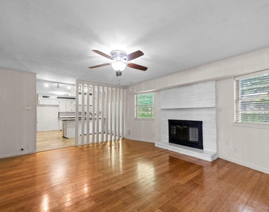 5007 Rockport Drive - Photo Thumbnail 9