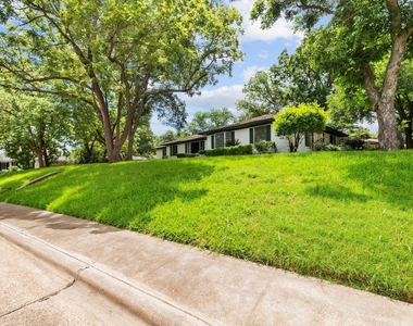 5007 Rockport Drive - Photo Thumbnail 23