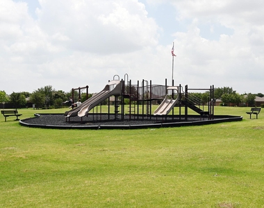 3924 Palace Place - Photo Thumbnail 23