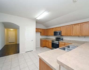 3924 Palace Place - Photo Thumbnail 8
