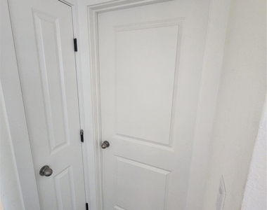 410 S 2nd Street - Photo Thumbnail 9