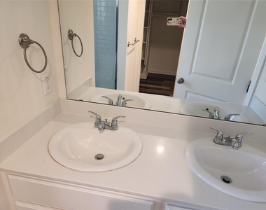 410 S 2nd Street - Photo Thumbnail 18