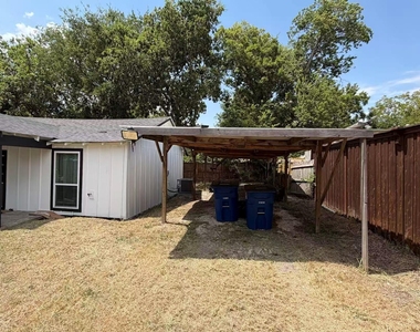 207 Austin Street - Photo Thumbnail 1